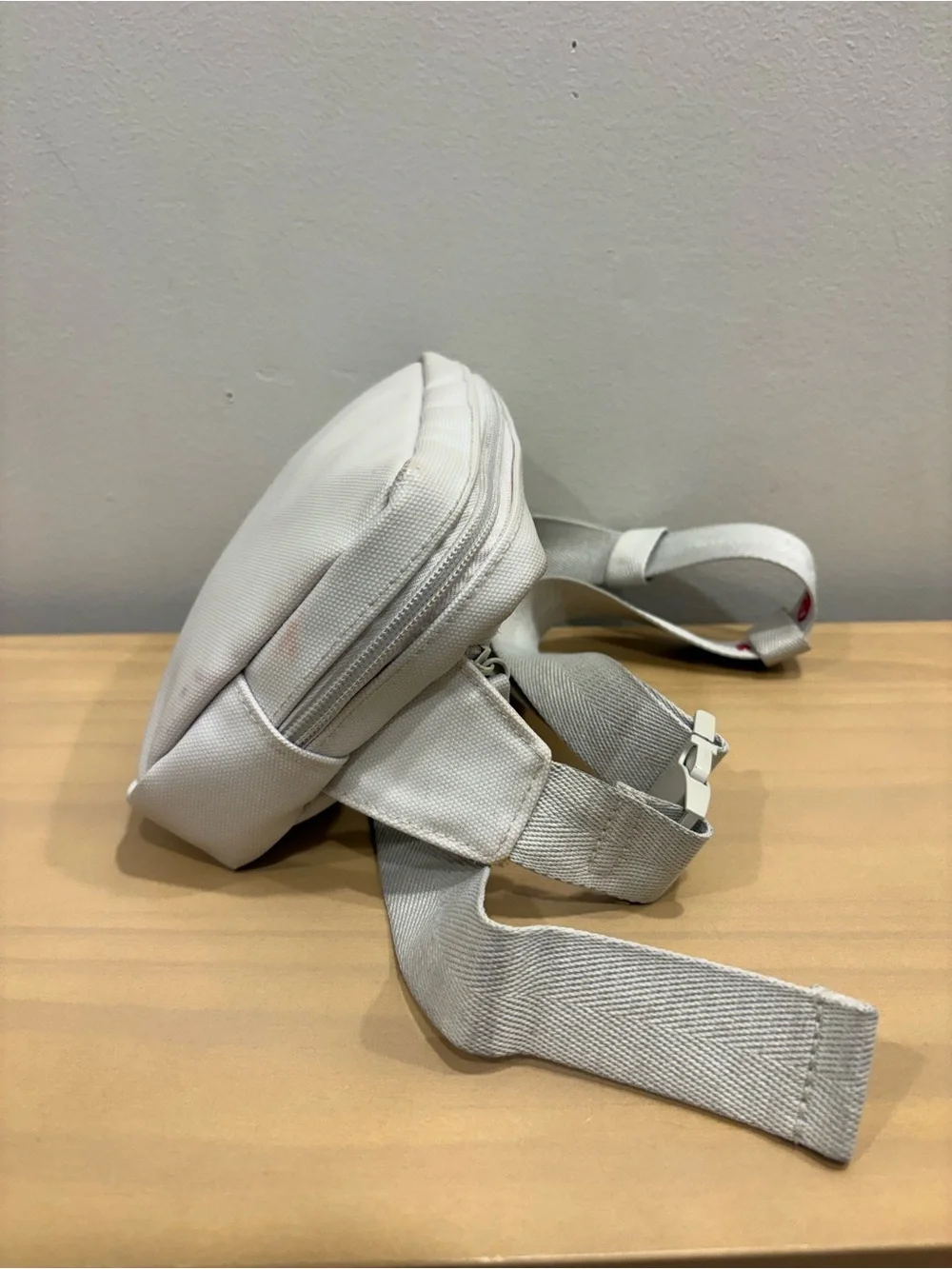BÉIS x Lonely Ghost Text Me Belt Bag